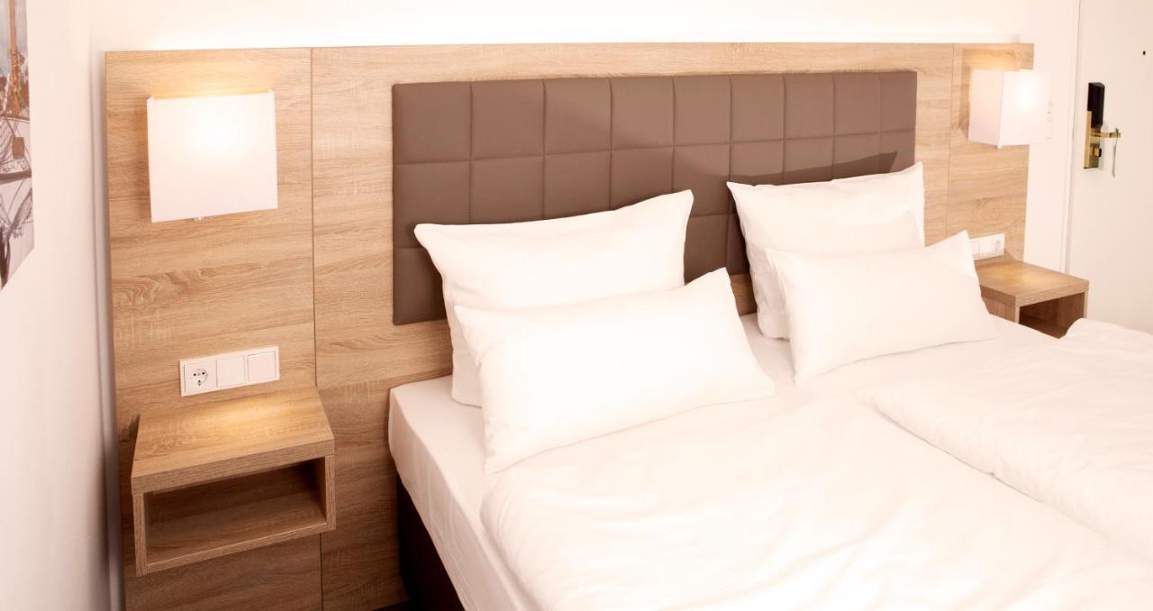 Hotel Frisia Leer Kültér fotó
