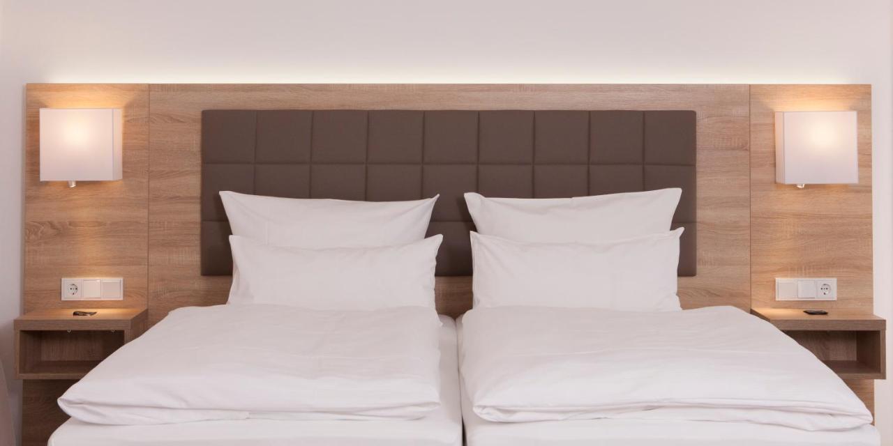 Hotel Frisia Leer Kültér fotó