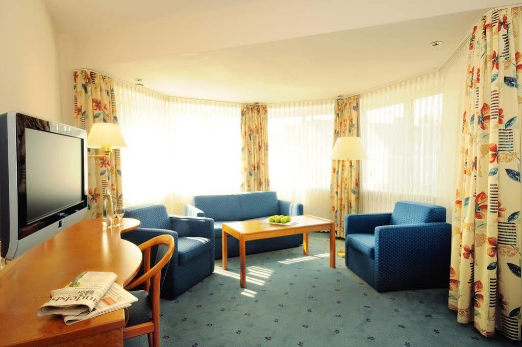 Hotel Frisia Leer Kültér fotó